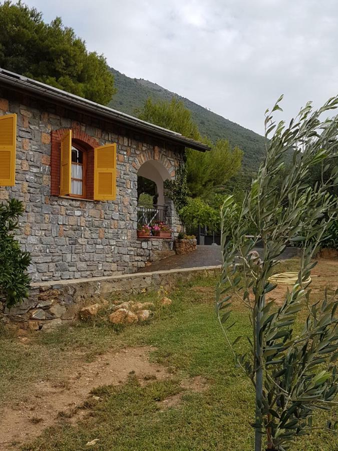 Villa Fior Di Lavanda Cisano sul Neva Buitenkant foto